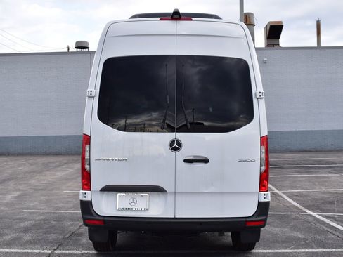 Used 2024 Mercedes-Benz Sprinter 2500 image 4