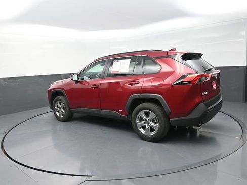 Used 2025 Toyota RAV4 XLE AWD/4WD image 48