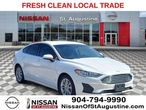 Used 2020 Ford Fusion SE FWD image 1