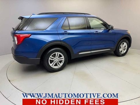 Used 2020 Ford Explorer XLT w/ Equipment Group 202A AWD/4WD image 5