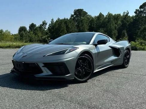 Used 2024 Chevrolet Corvette Stingray Preferred Cpe w/ Z51 Performance Package RWD image 1