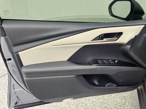 Used 2026 Toyota Camry XLE image 11