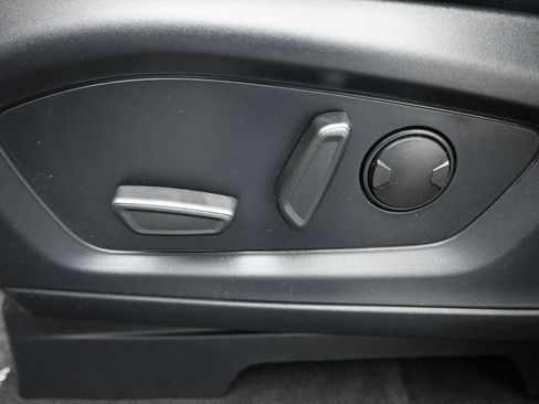 New 2026 Ford Explorer Active RWD image 10
