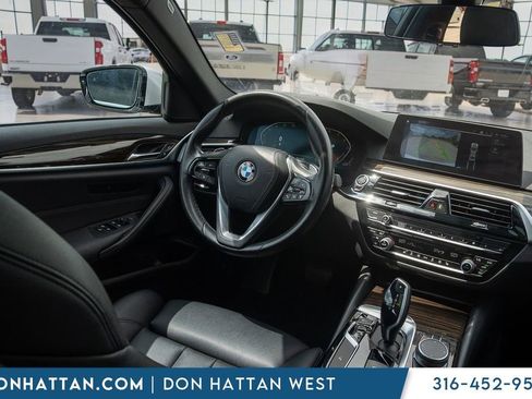 Used 2020 BMW 530i w/ Convenience Package RWD image 17