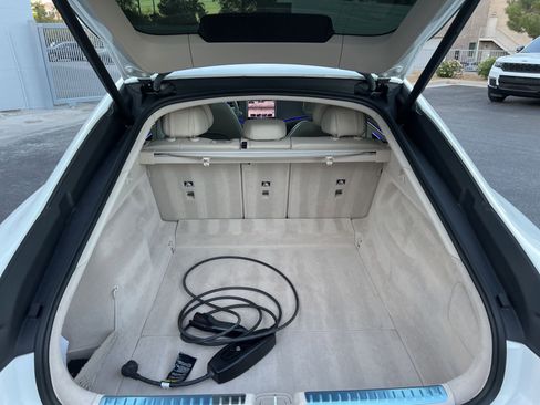 Used 2022 Mercedes-Benz EQS 450+ Sedan image 17