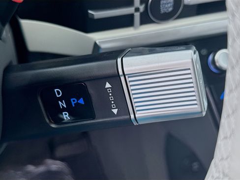 New 2026 Hyundai Santa Fe SE FWD image 13