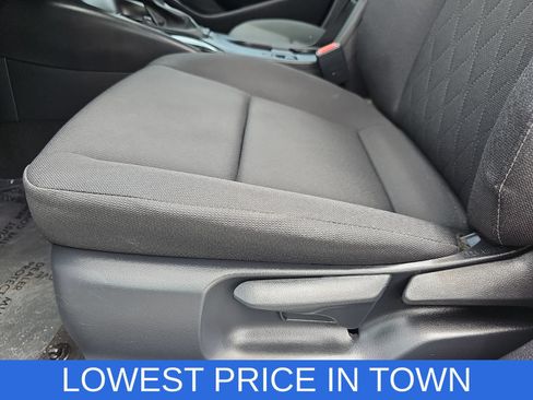 Used 2025 Toyota Corolla LE FWD image 26