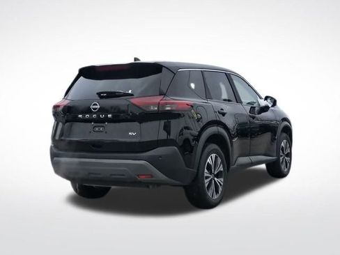 Used 2023 Nissan Rogue SV image 9