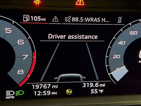 Used 2023 Audi Q3 2.0T Premium Plus w/ Premium Plus Package image 13