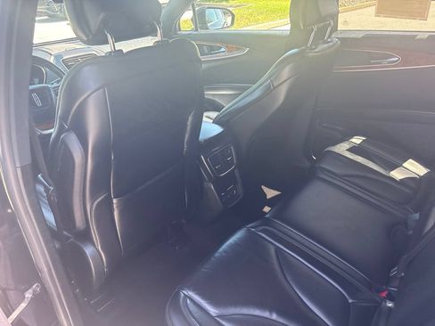 Used 2019 Lincoln Nautilus Select AWD/4WD image 23