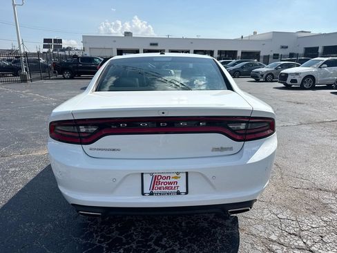 Used 2021 Dodge Charger SXT w/ Leather Interior Group RWD image 27