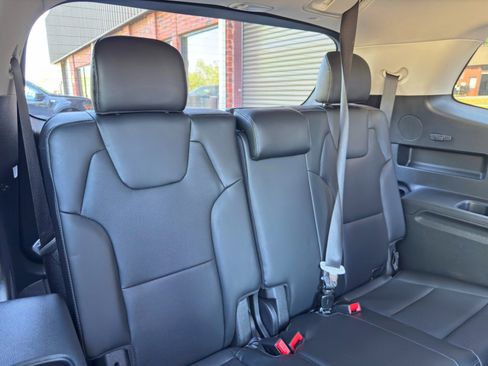 Used 2025 Kia Telluride S image 39