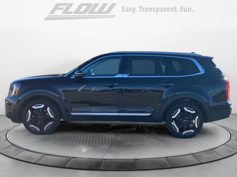 Used 2023 Kia Telluride S image 5