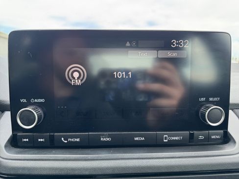 Used 2023 Honda Accord EX image 23