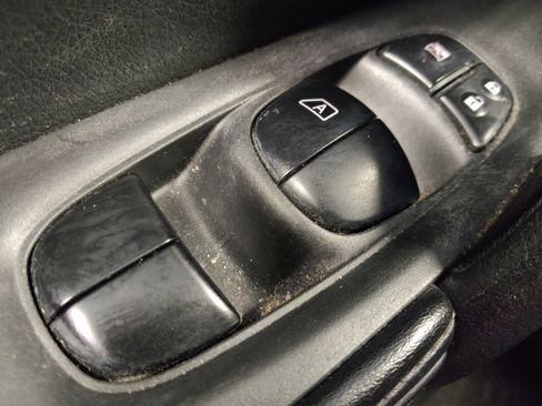 Used 2019 Nissan Rogue S w/ Special Edition Package image 27