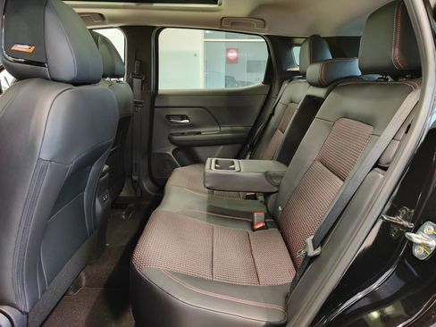 New 2026 Nissan Kicks SR image 15