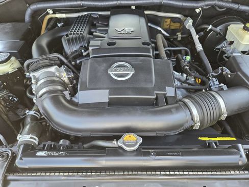 Used 2014 Nissan Frontier SV w/ SV Value Truck Package RWD image 30