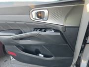 Used 2023 Kia Sorento SX AWD/4WD image 12
