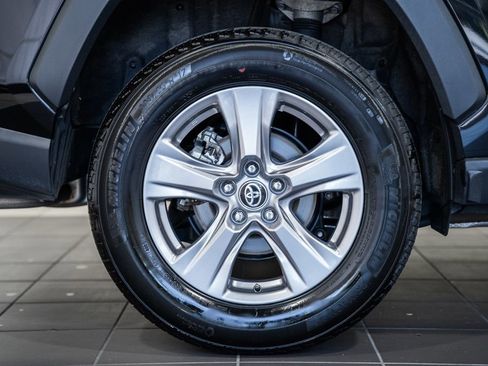 Used 2025 Toyota RAV4 XLE image 14