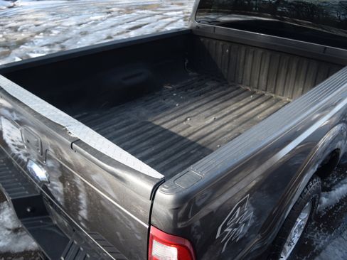 Used 2016 Ford F250 XLT w/ Camper Package image 24