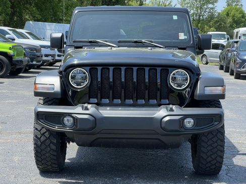 Used 2022 Jeep Wrangler Sport AWD/4WD image 37