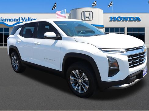 Used 2026 Chevrolet Equinox LT FWD image 1