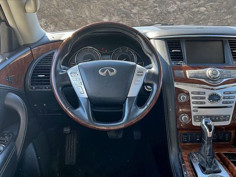 Used 2018 INFINITI QX80 4WD image 3