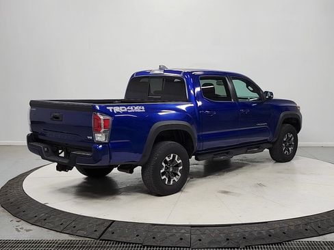 Used 2022 Toyota Tacoma TRD Off-Road w/ TRD Premium Off Road Package AWD/4WD image 7