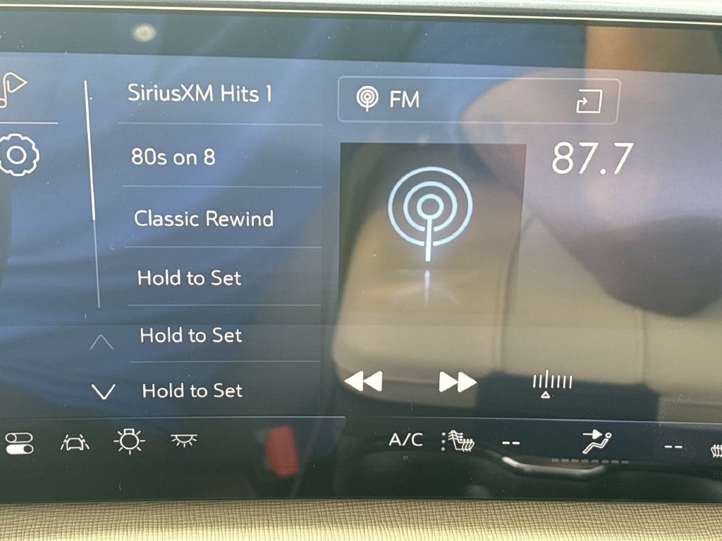 Certified 2025 Buick Enclave Preferred w/ Super Cruise Package FWD image 19