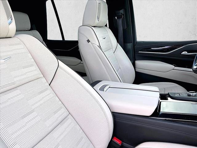 Used 2024 Cadillac Escalade Sport w/ LPO, ONYX Package RWD image 9