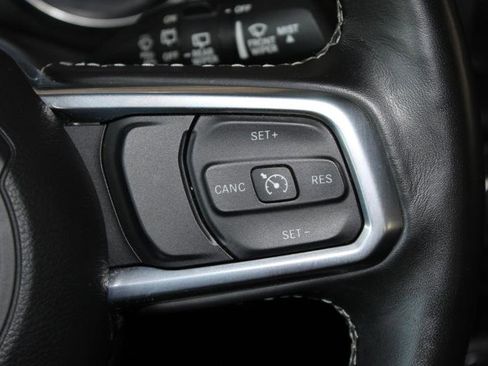 Used 2022 Jeep Wrangler Unlimited Sahara w/ Cold Weather Group image 14