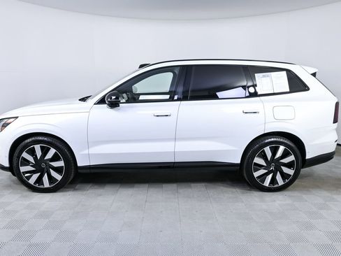 Certified 2025 Volvo EX90 Ultra image 2