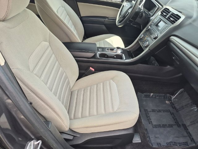 Used 2018 Ford Fusion S FWD image 27