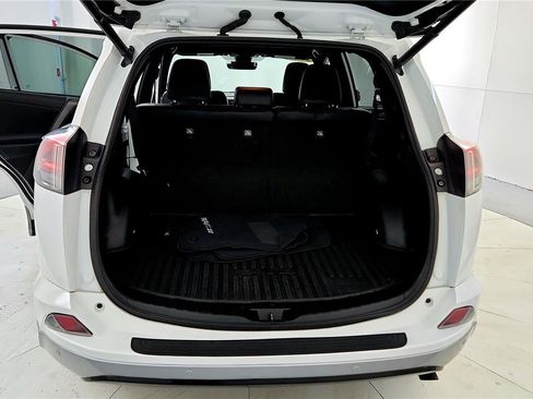 Used 2017 Toyota RAV4 SE w/ Power Extra Value Package image 20