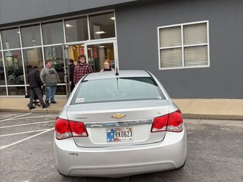 Used 2014 Chevrolet Cruze LT image 5