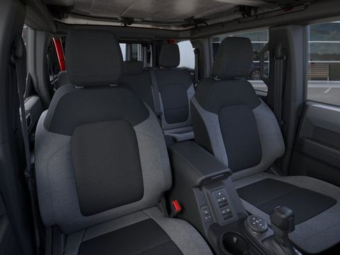 New 2025 Ford Bronco 4-Door w/ Sasquatch Package image 35
