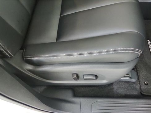 Certified 2024 Nissan Murano SV w/ SV Midnight Edition Package image 27