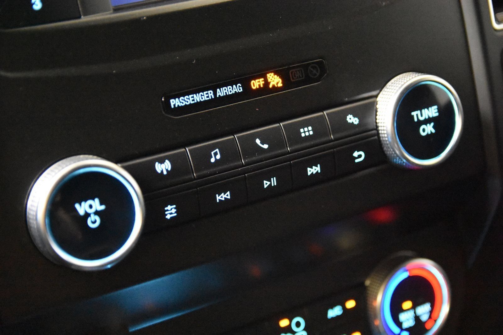 Used 2020 Ford Expedition XL AWD/4WD image 21
