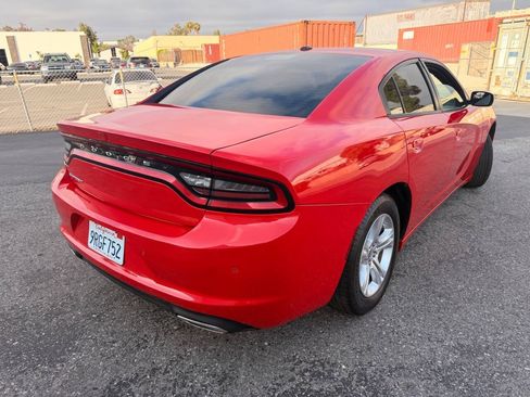 Used 2022 Dodge Charger SXT RWD image 9