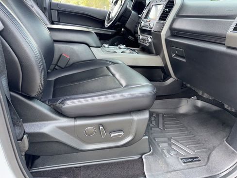 Used 2019 Ford Expedition XLT w/ Equipment Group 201A image 17