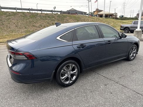 Used 2024 Honda Accord EX image 10