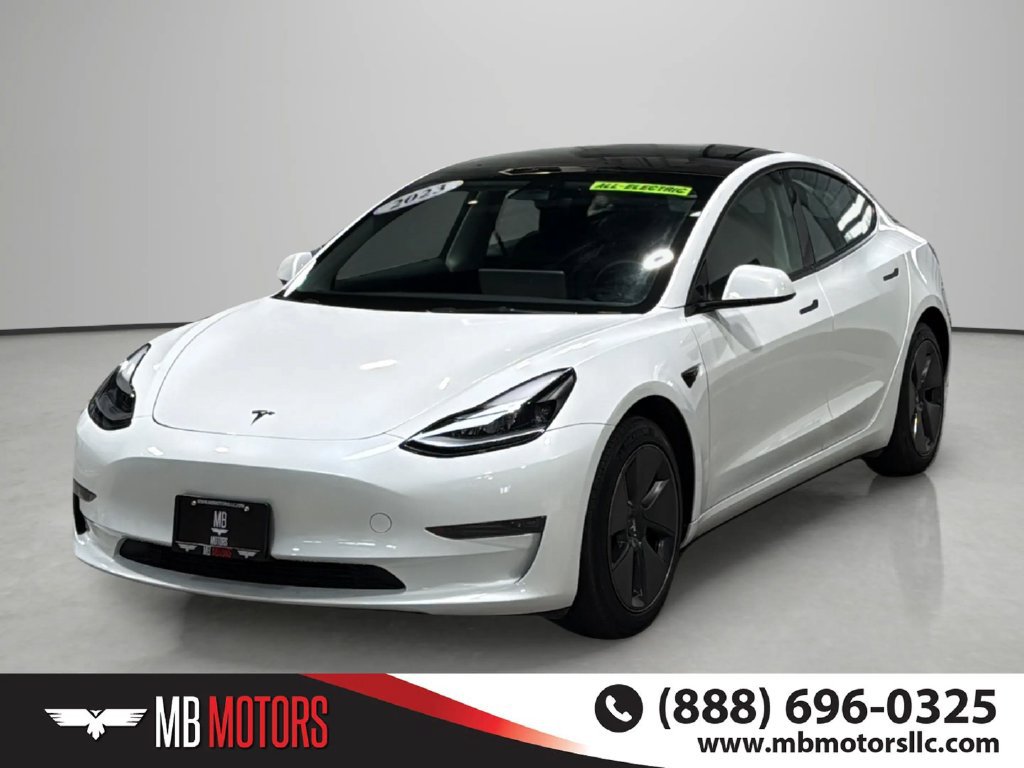Used 2023 Tesla Model 3 Standard Range RWD image 1