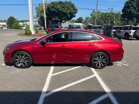 Used 2018 Chevrolet Malibu LT FWD image 4