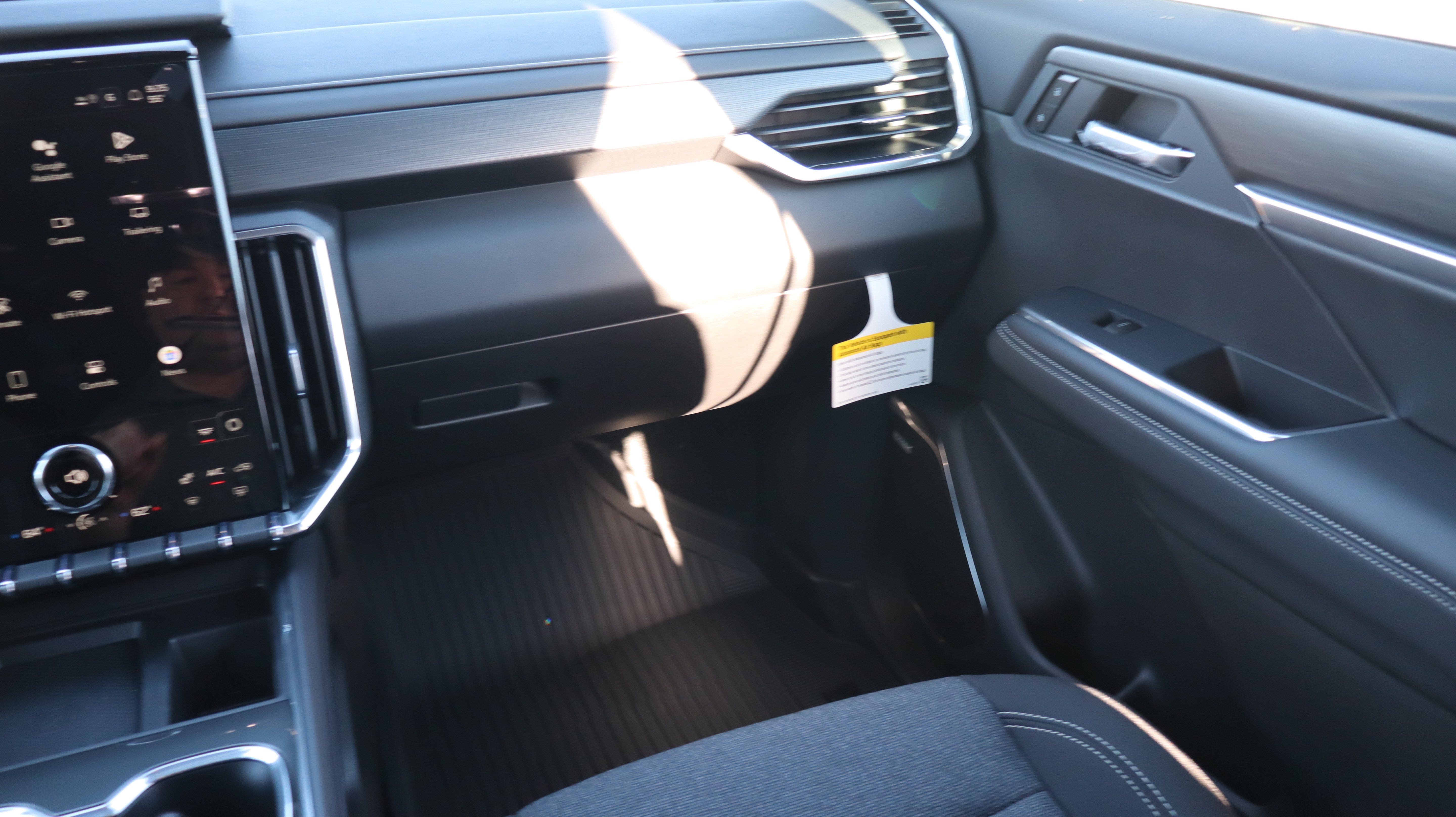 New 2026 GMC Acadia Elevation w/ LPO, Floor Liner Package AWD/4WD image 10