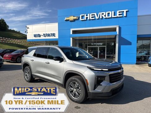 Used 2024 Chevrolet Traverse LS w/ LPO, Floor Liner Package AWD/4WD image 1