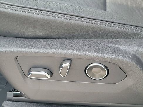 New 2026 GMC Yukon XL Denali w/ Sun & Power Step Package image 29