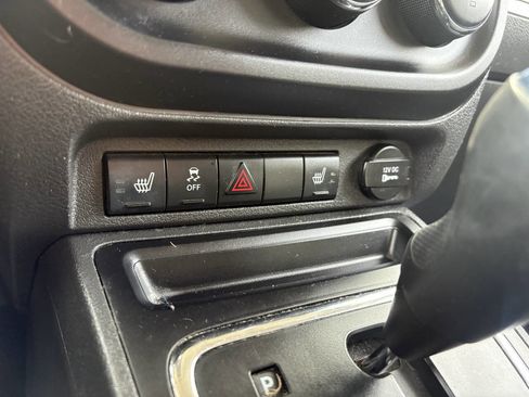 Used 2010 Jeep Patriot Latitude AWD/4WD image 34