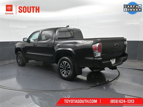 Used 2023 Toyota Tacoma TRD Sport image 8