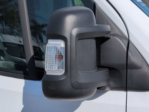 Used 2025 RAM ProMaster 2500 w/ Convenience Group FWD image 12