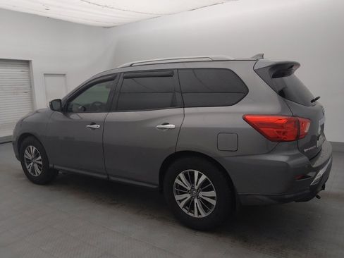 Used 2020 Nissan Pathfinder S image 3